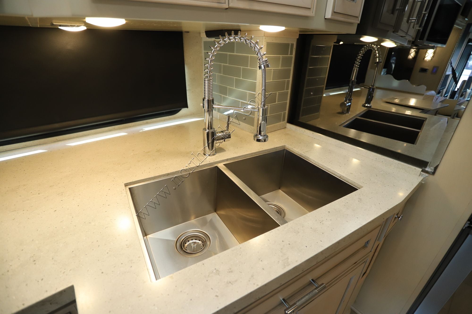 Used 2020 Newmar Ventana 4326 Class A  For Sale