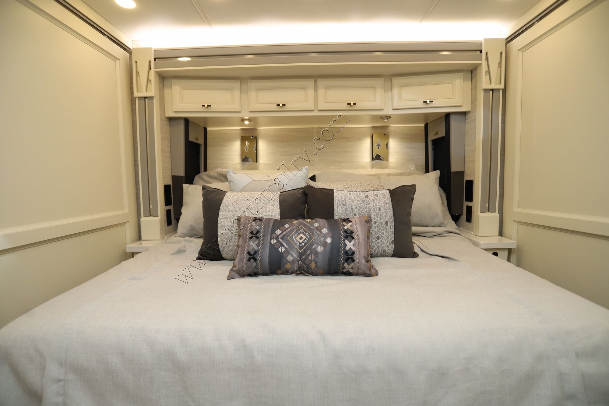 New 2026 Tiffin Motor Homes Allegro Bus 40IP Class A  For Sale