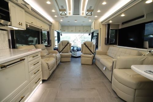 2026 Tiffin Motor Homes Allegro Bus 40IP