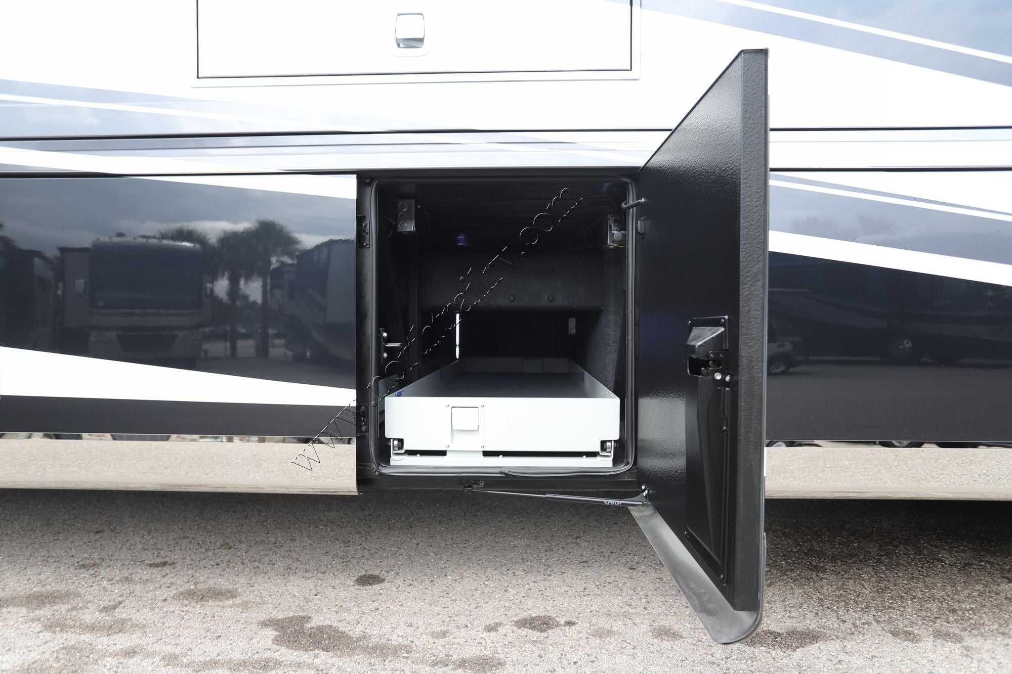 New 2026 Newmar Dutch Star 4369 Class A  For Sale