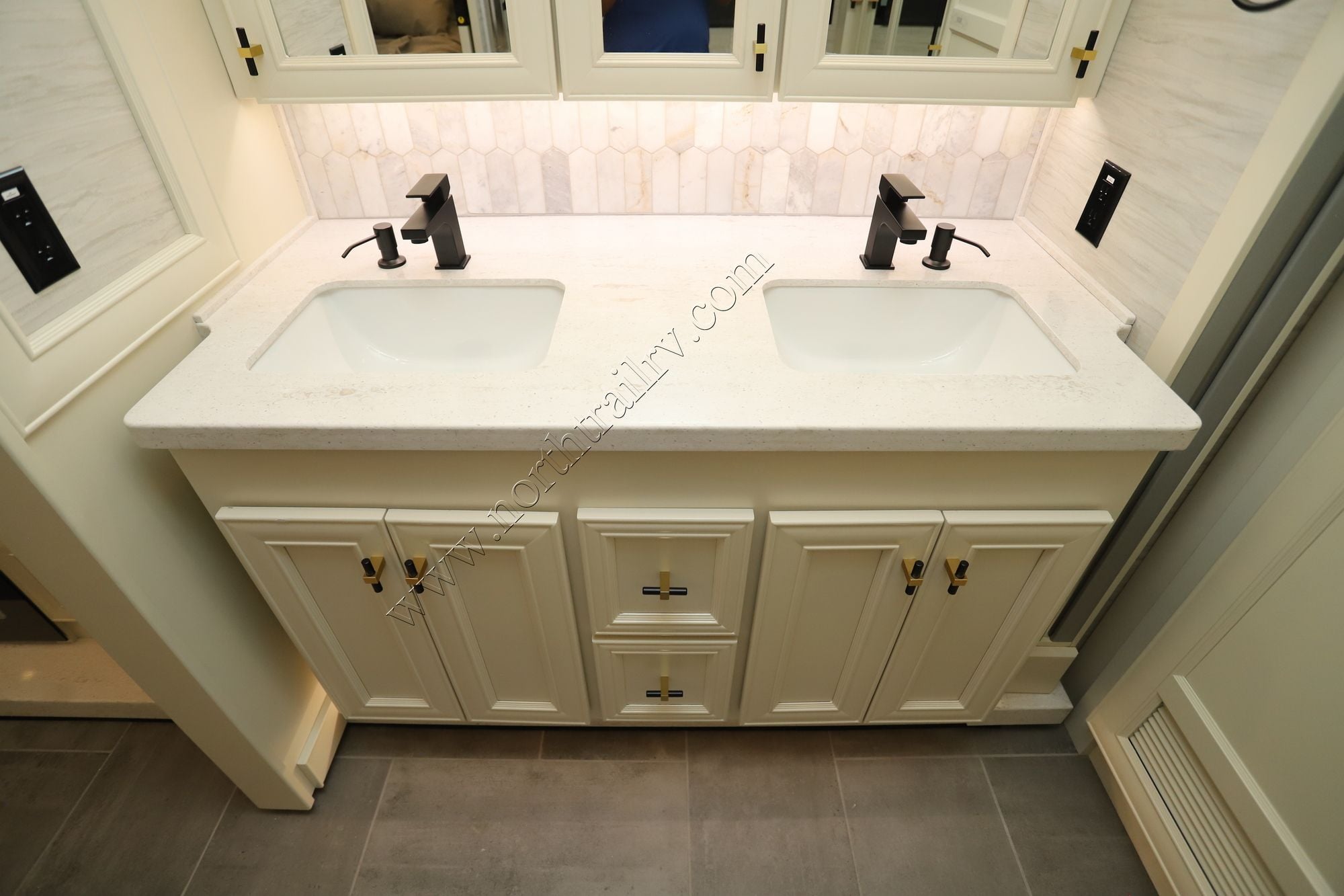 New 2026 Tiffin Motor Homes Allegro Bus 40IP Class A  For Sale