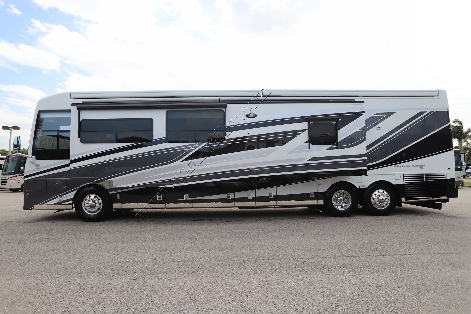 New 2026 Newmar Dutch Star 4369 Class A  For Sale