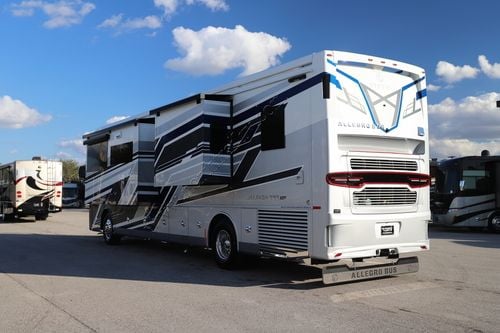 2026 Tiffin Motor Homes Allegro Bus 40IP