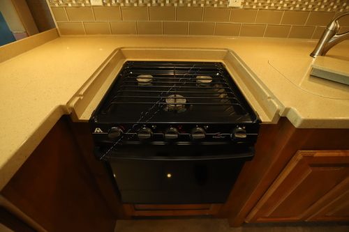 2017 Tiffin Motor Homes Allegro Red 37PA