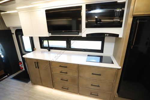 2026 Newmar Freedom Aire 2515