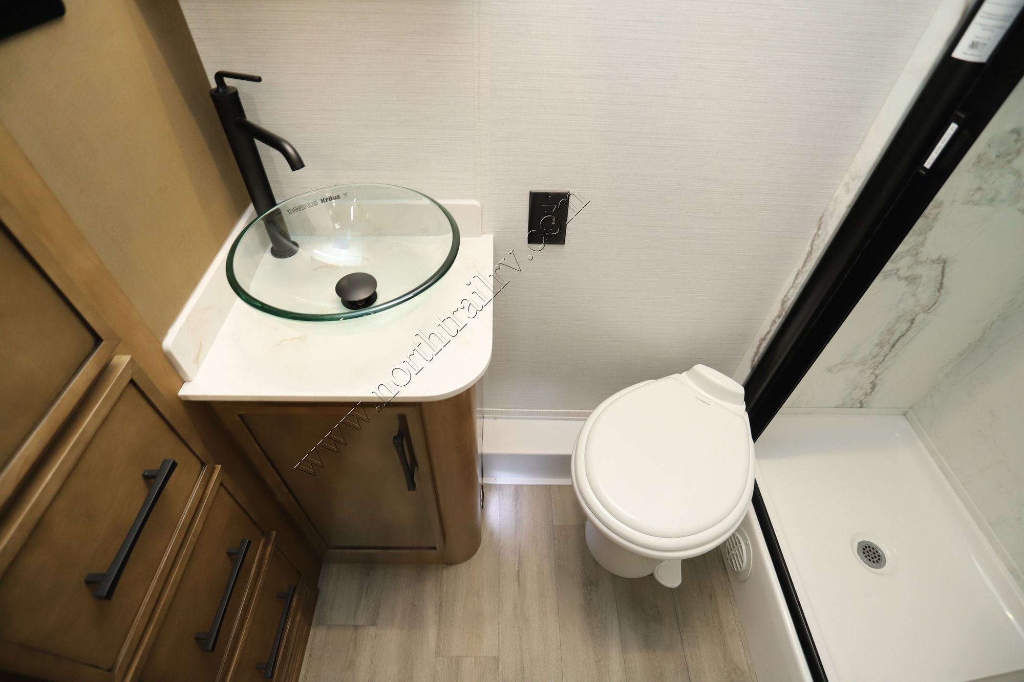 New 2026 Newmar Freedom Aire 2515 Class C  For Sale