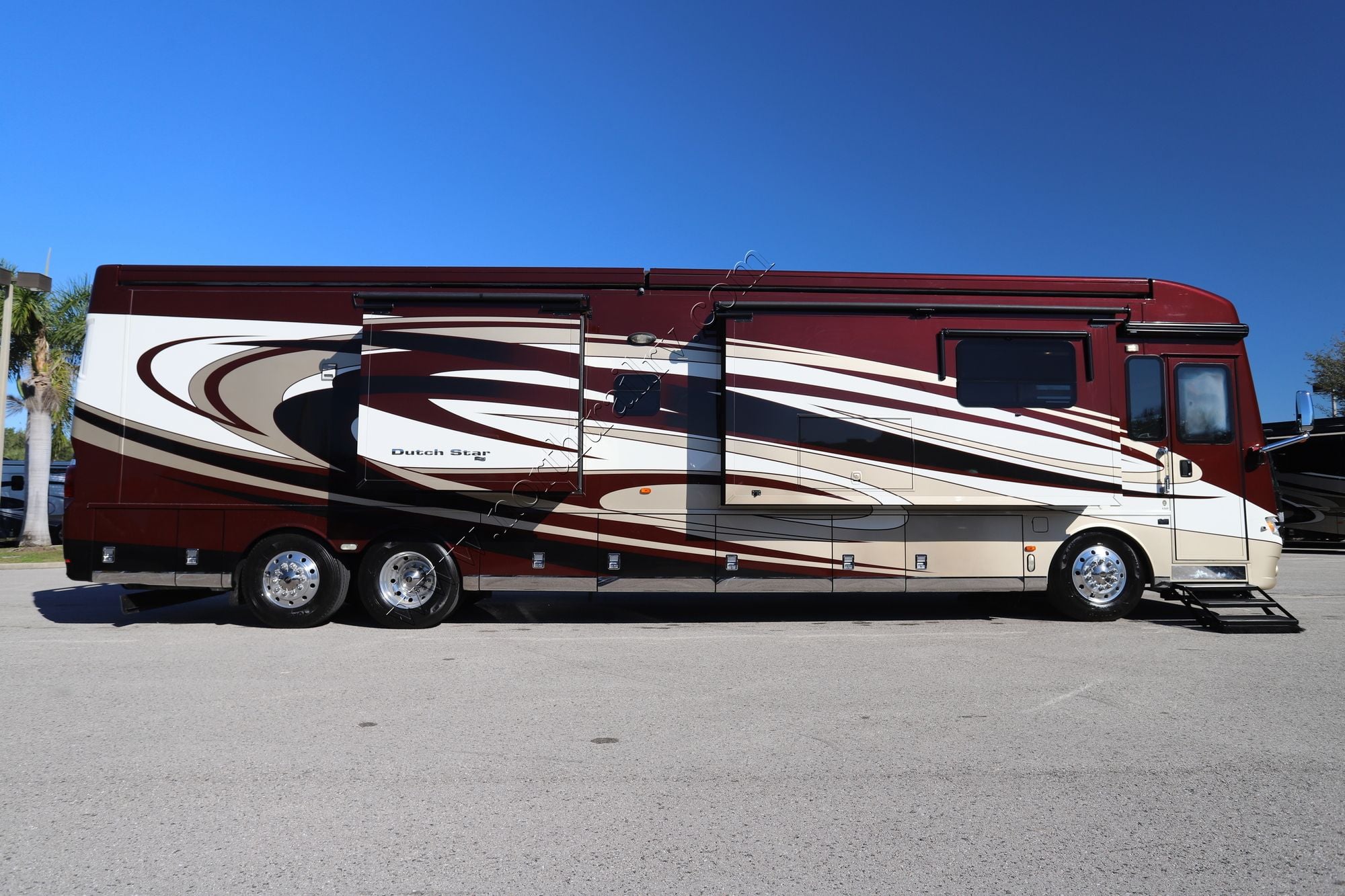 Used 2016 Newmar Dutch Star 4369 Class A  For Sale