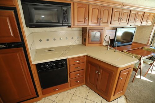 2010 Winnebago Adventurer 37F