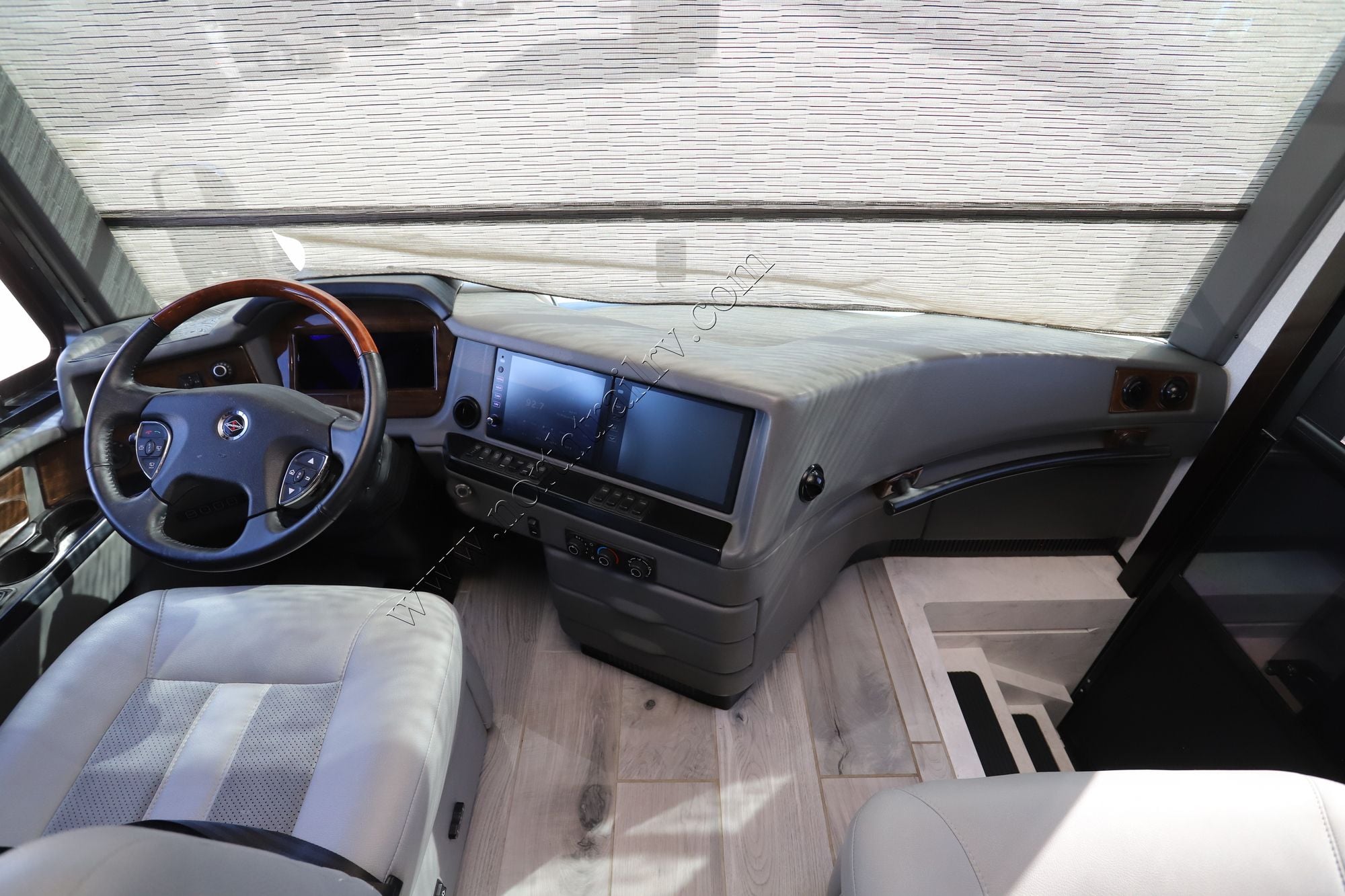 Used 2022 Newmar Essex 4569 Class A  For Sale