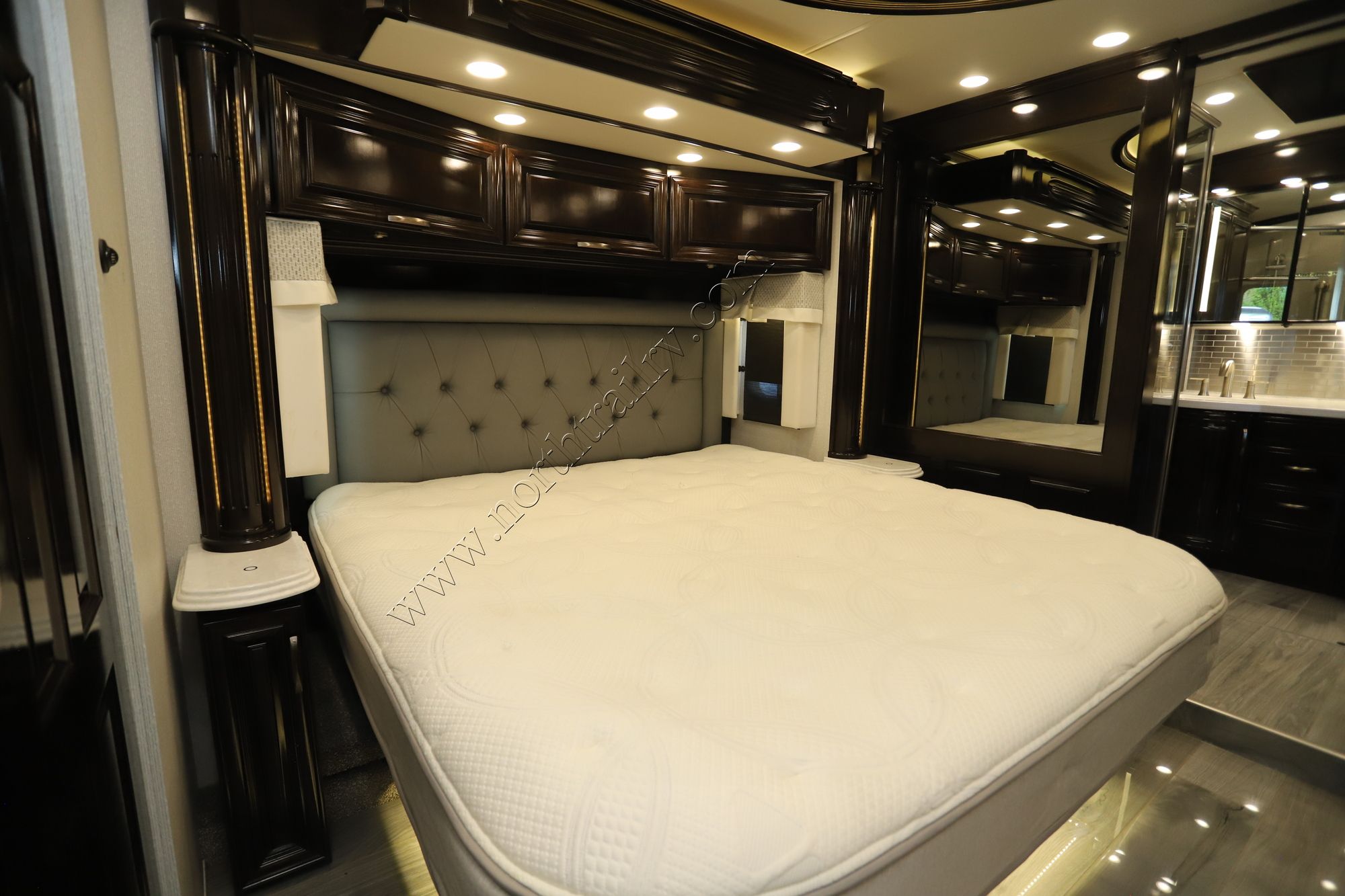 Used 2022 Newmar Essex 4569 Class A  For Sale