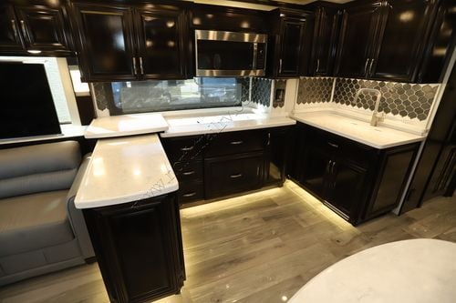 2022 Newmar Essex 4569 Class A