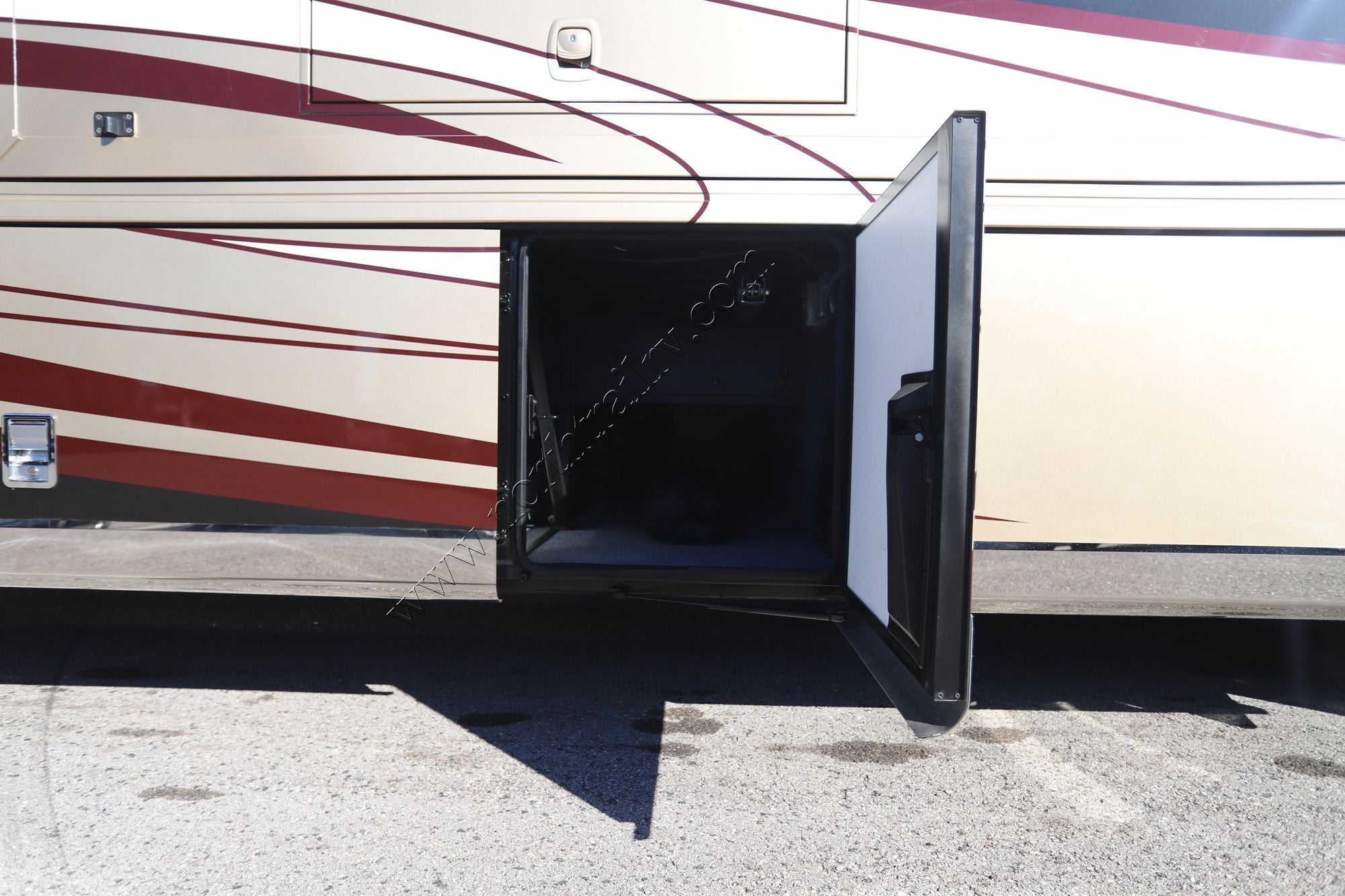 Used 2016 Newmar Dutch Star 4369 Class A  For Sale