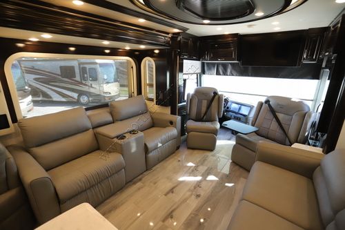 2022 Newmar Essex 4569 Class A