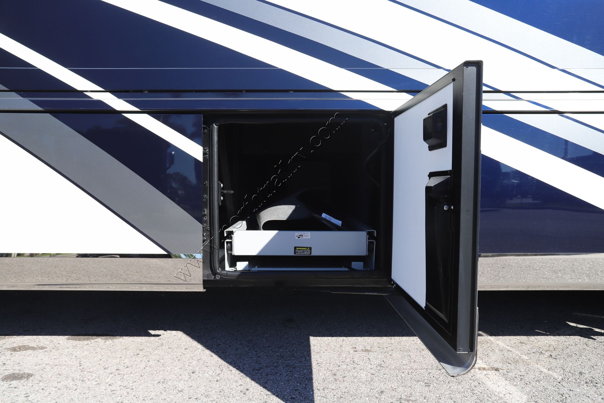 Used 2022 Newmar Essex 4569 Class A  For Sale