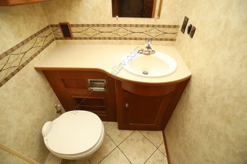 2010 Winnebago Adventurer 37F