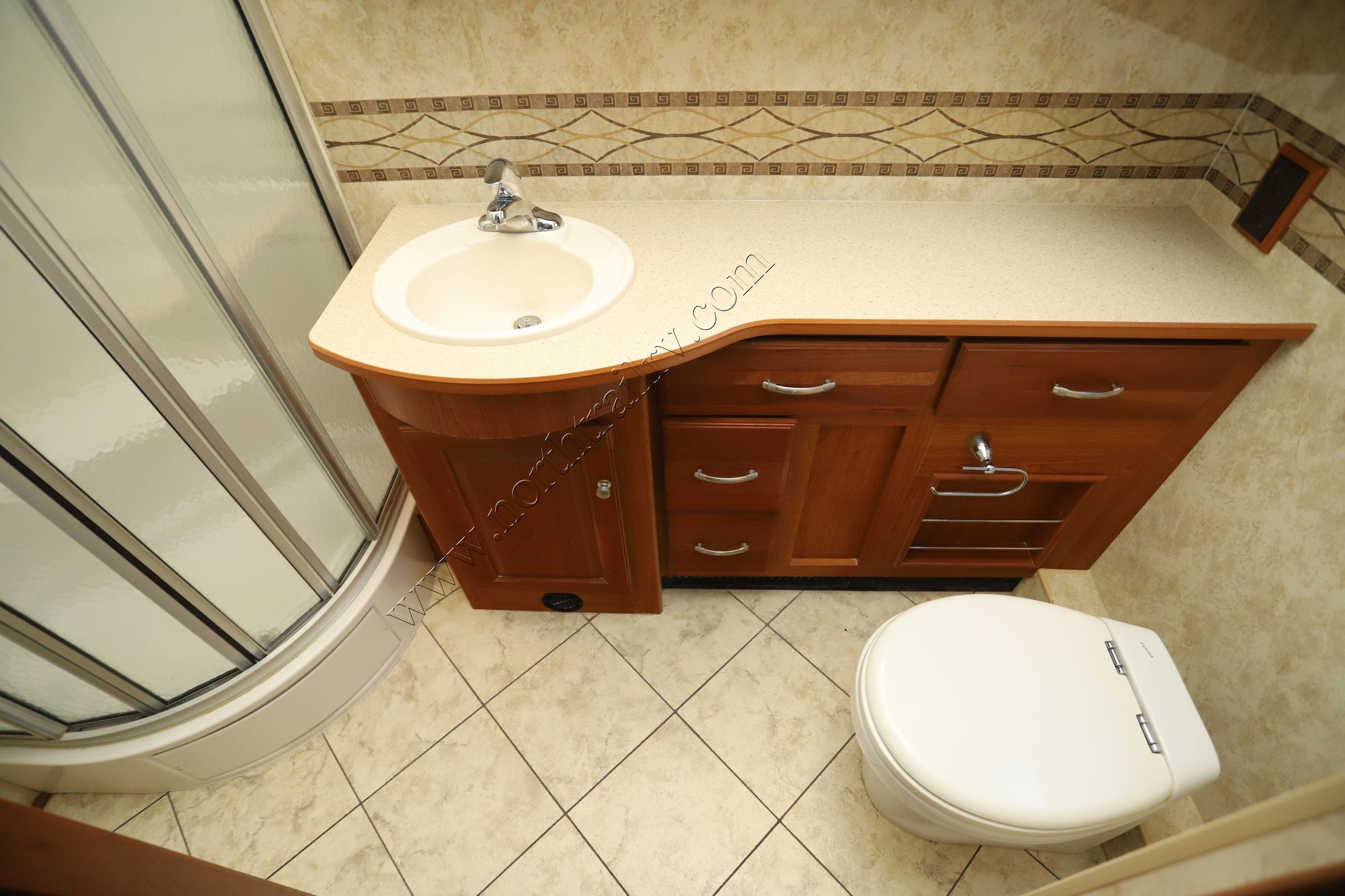 Used 2010 Winnebago Adventurer 37F Class A  For Sale