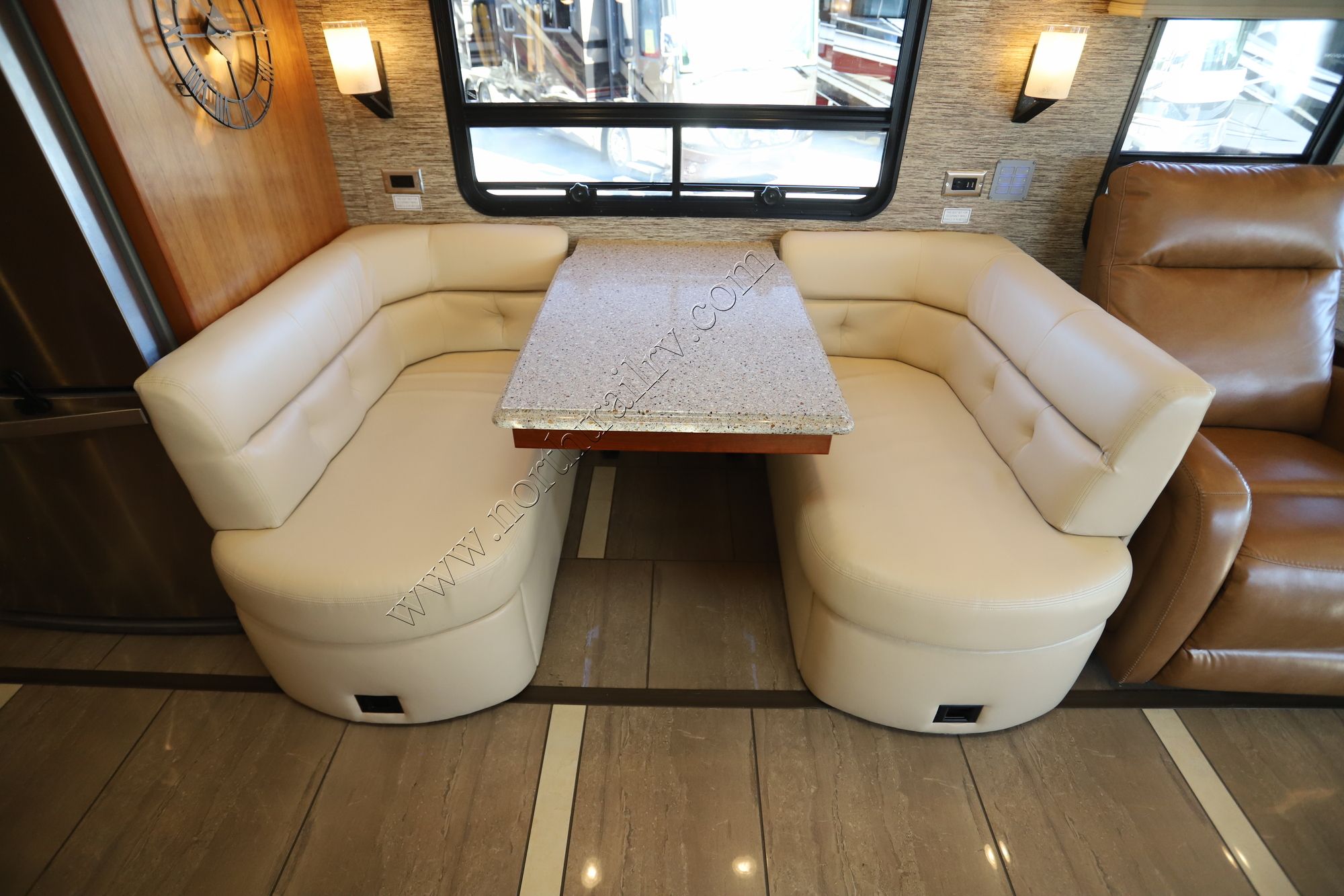 Used 2016 Newmar Dutch Star 4369 Class A  For Sale