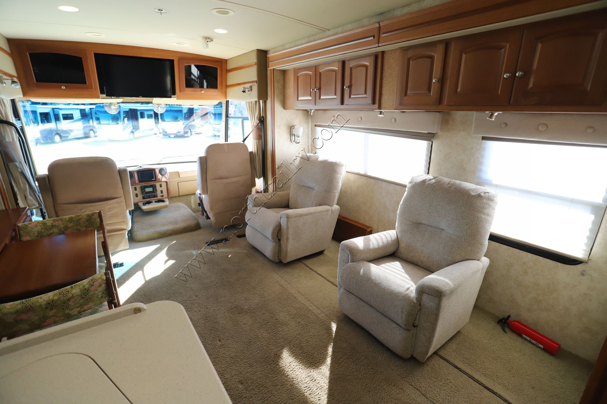 Used 2010 Winnebago Adventurer 37F Class A  For Sale