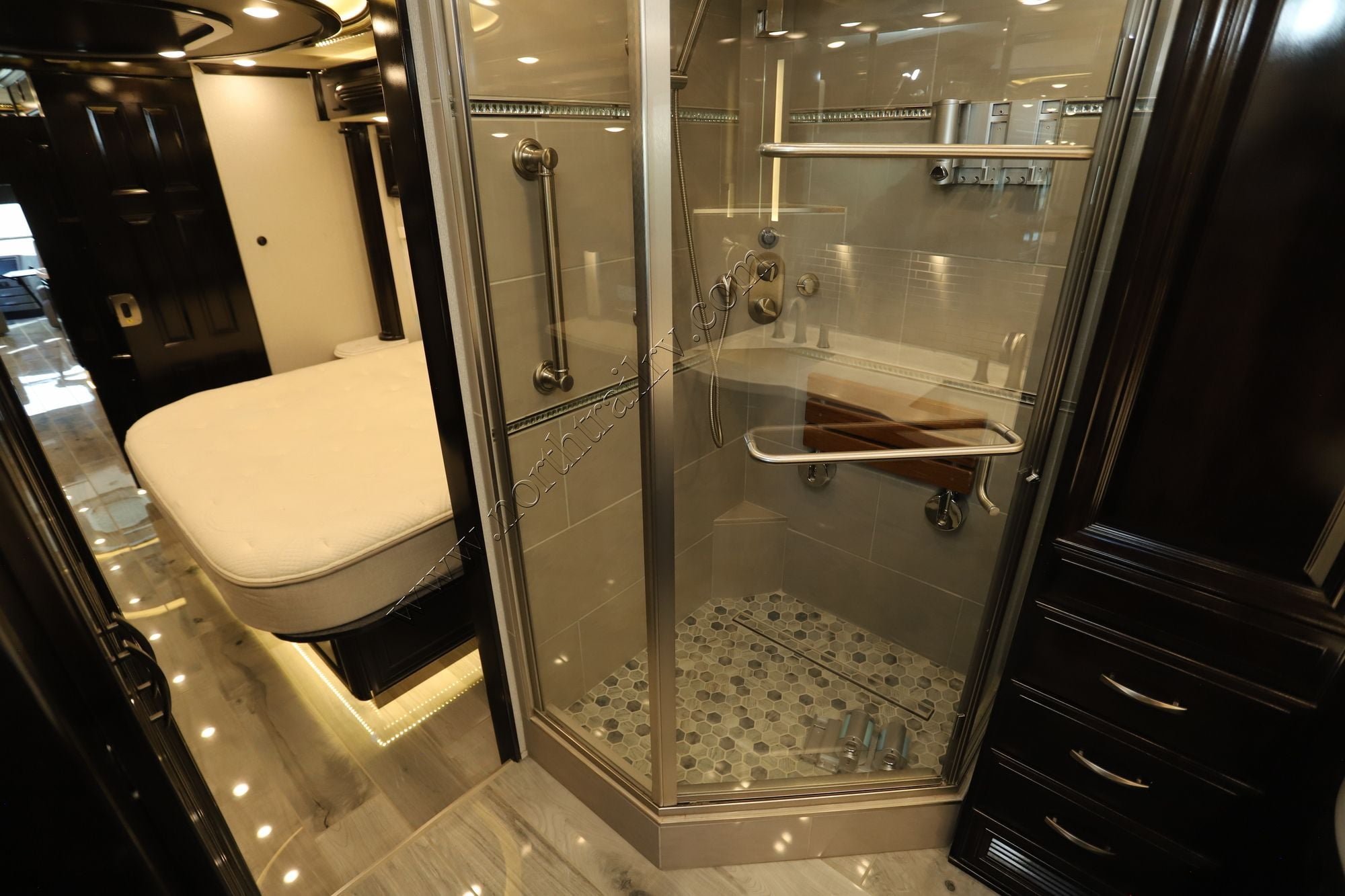 Used 2022 Newmar Essex 4569 Class A  For Sale