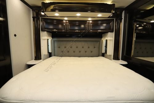 2022 Newmar Essex 4569 Class A