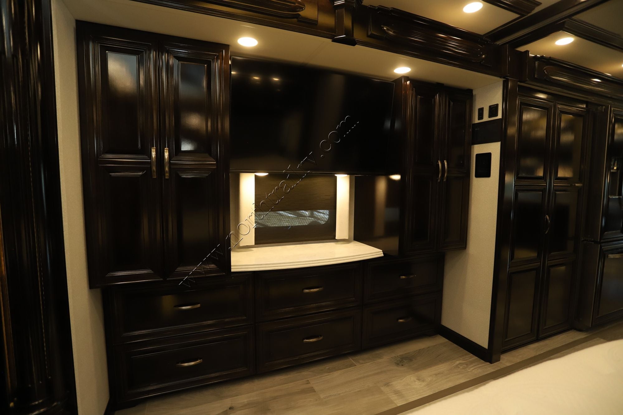 Used 2022 Newmar Essex 4569 Class A  For Sale