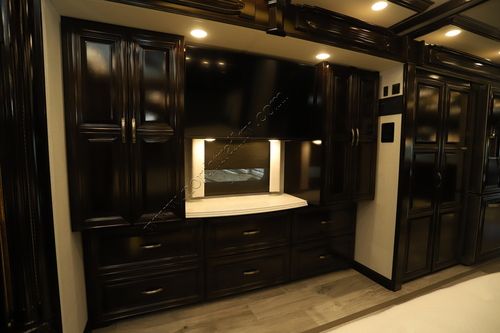 2022 Newmar Essex 4569 Class A