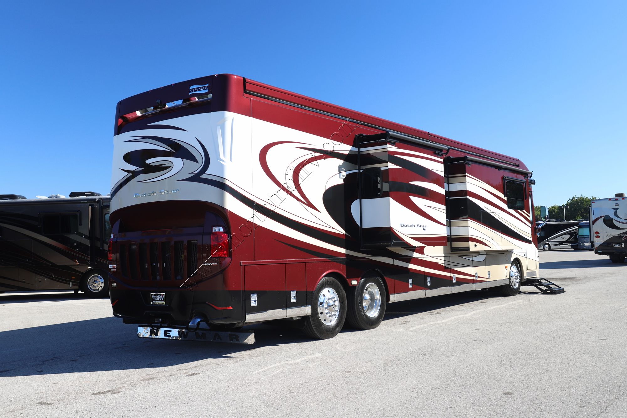 Used 2016 Newmar Dutch Star 4369 Class A  For Sale