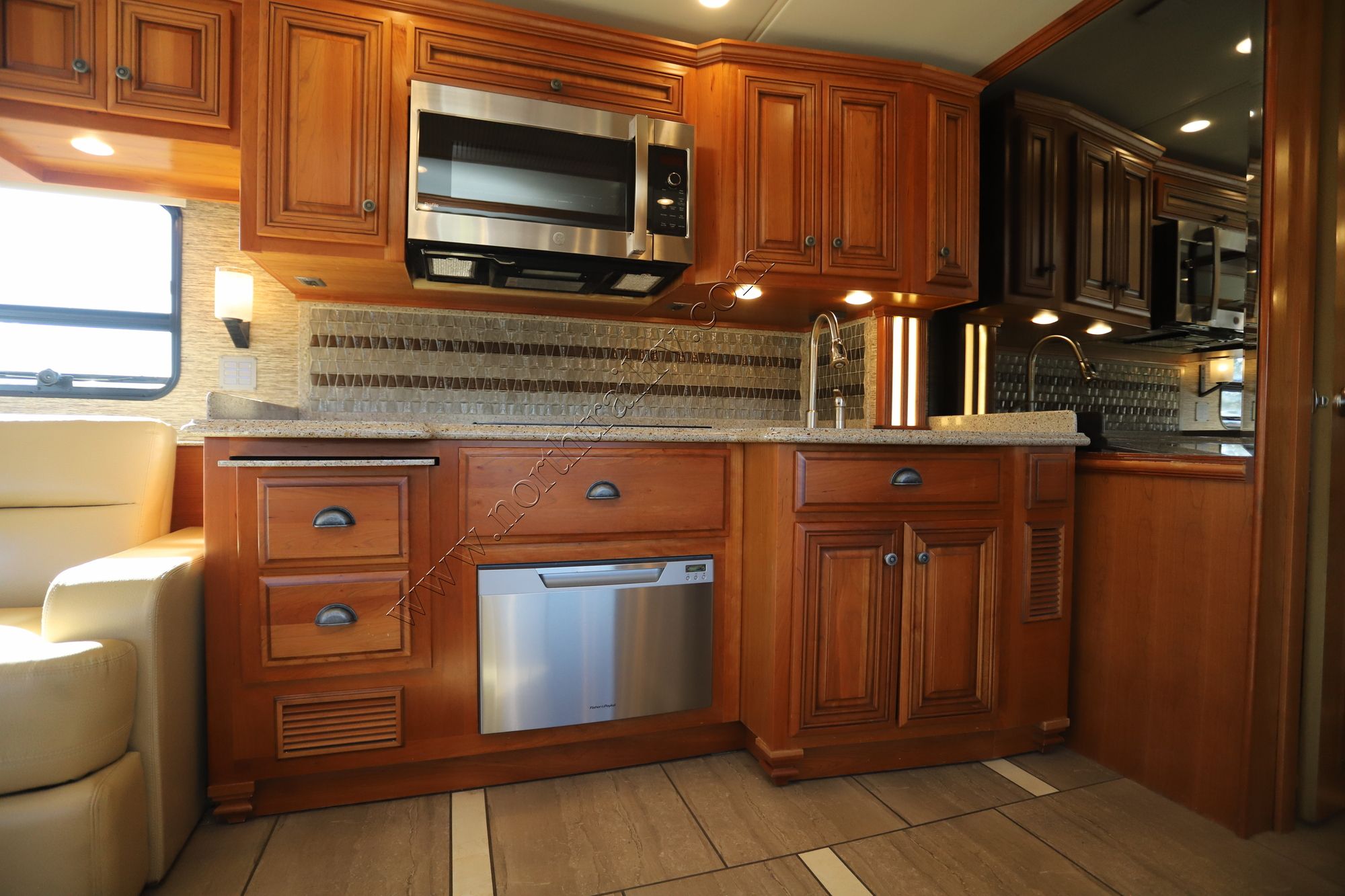 Used 2016 Newmar Dutch Star 4369 Class A  For Sale