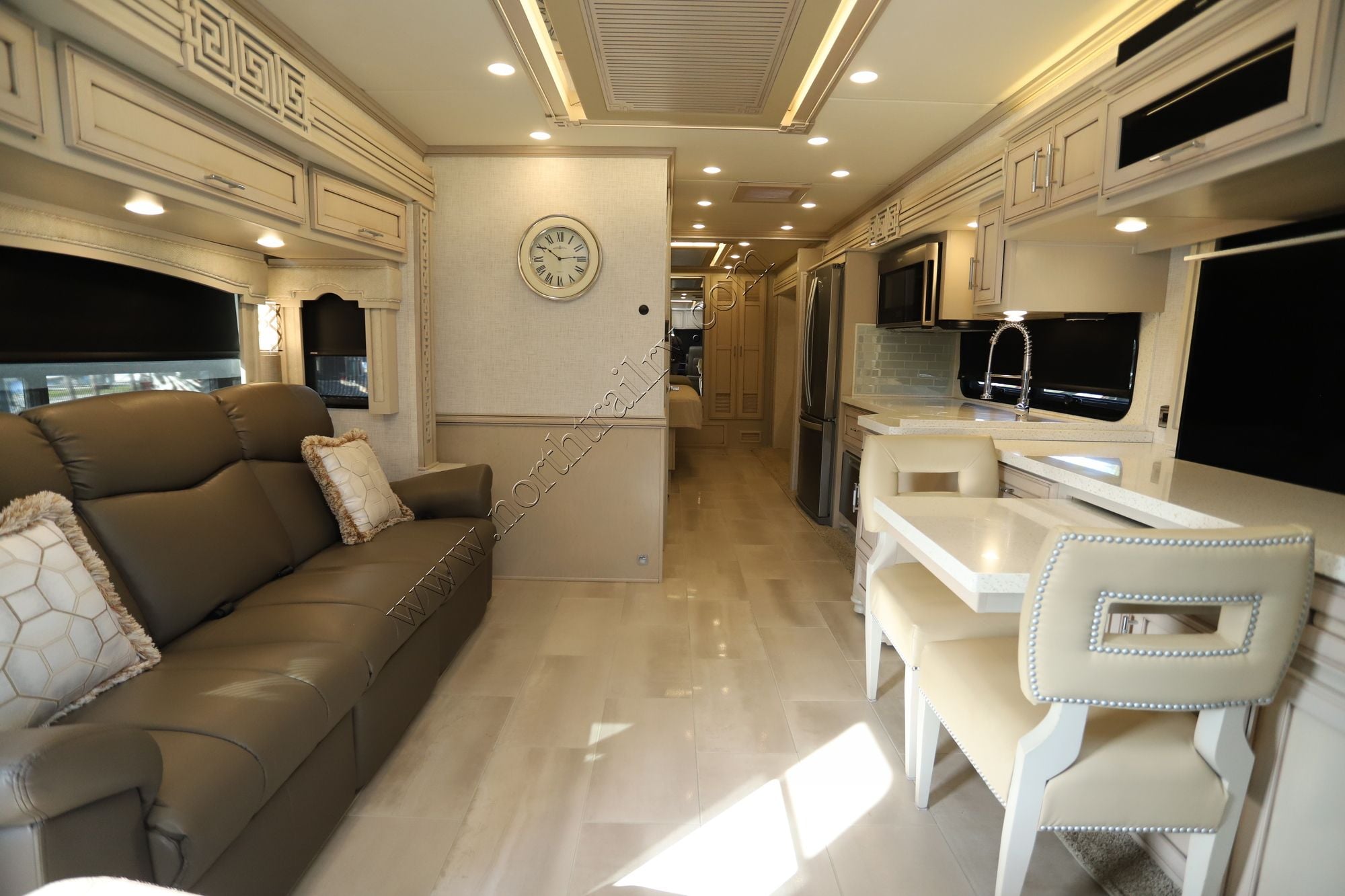 Used 2021 Newmar Ventana 3407 Class A  For Sale