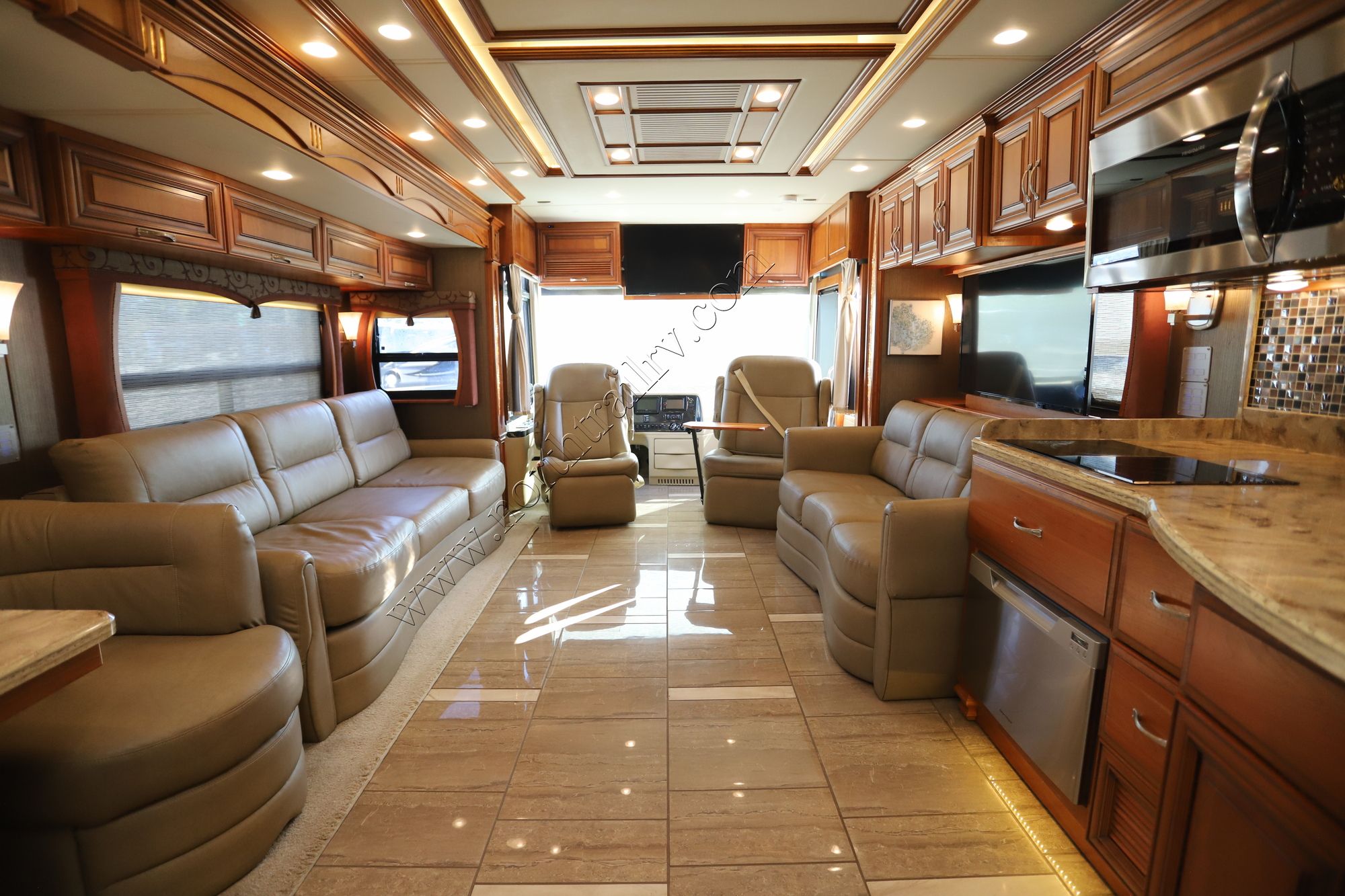 Used 2014 Newmar Mountain Aire 4364 Class A  For Sale