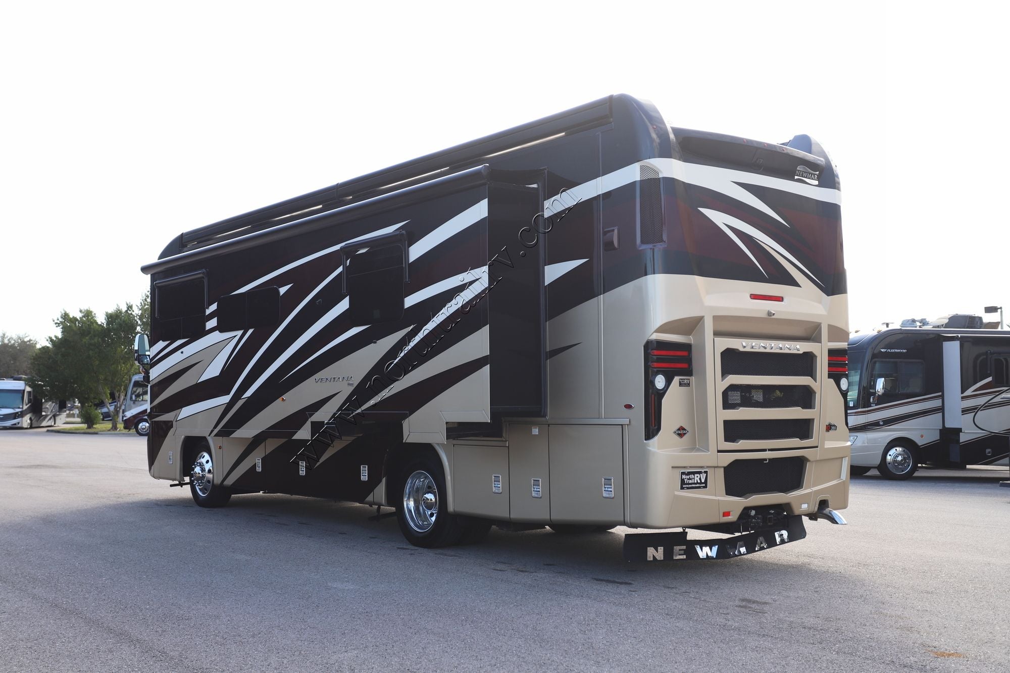 Used 2021 Newmar Ventana 3407 Class A  For Sale