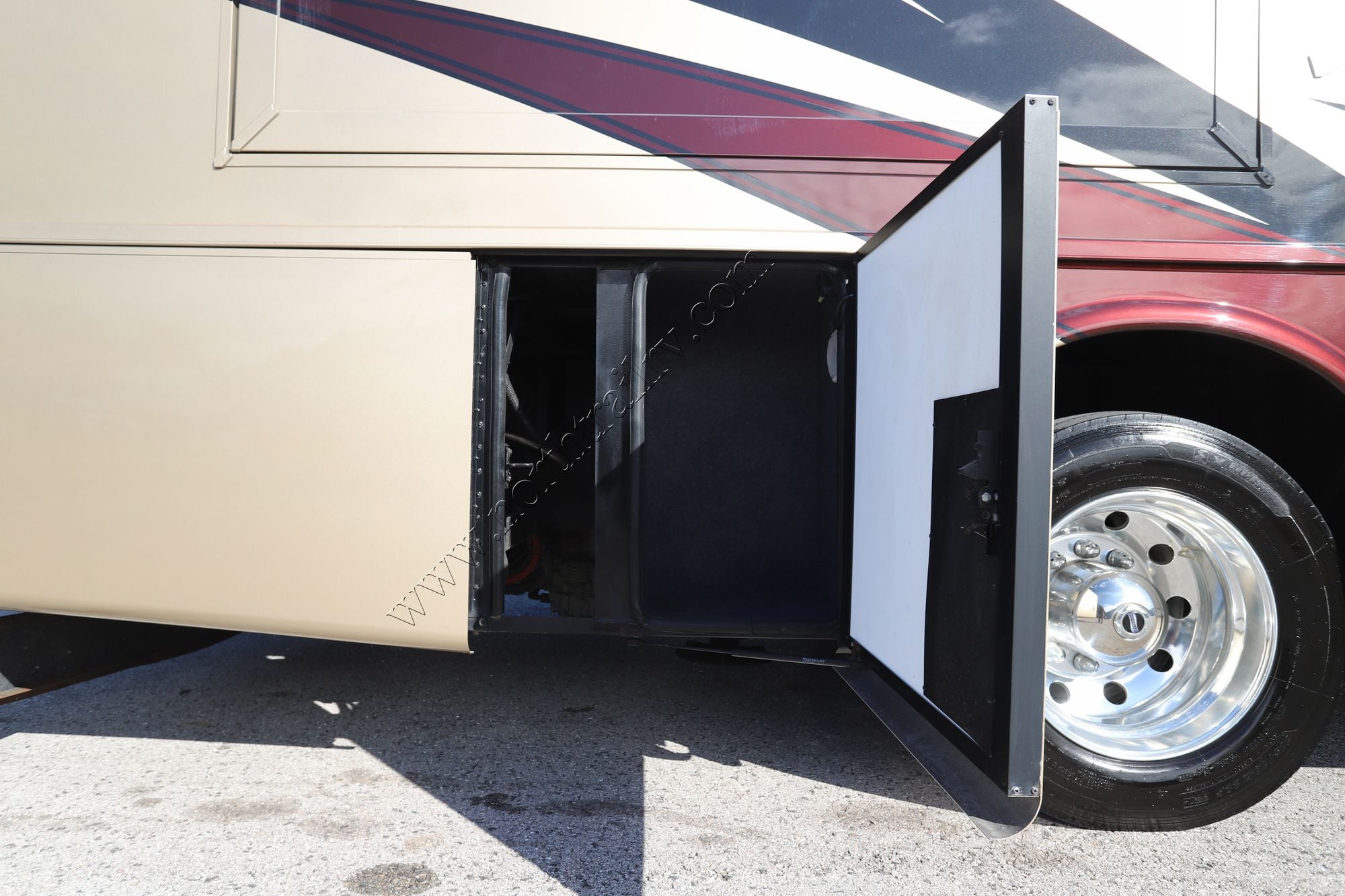 Used 2021 Newmar Ventana 3407 Class A  For Sale