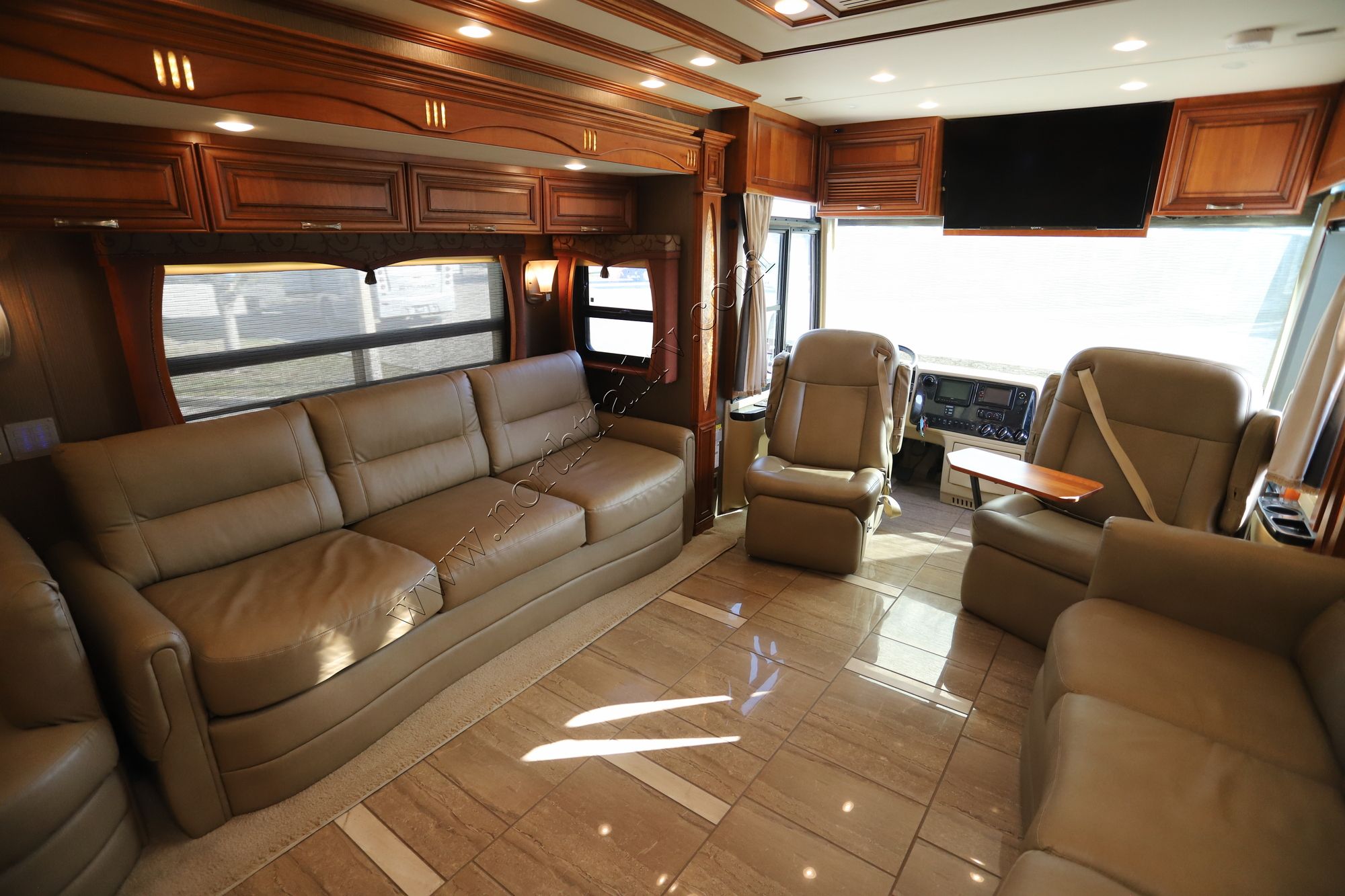 Used 2014 Newmar Mountain Aire 4364 Class A  For Sale