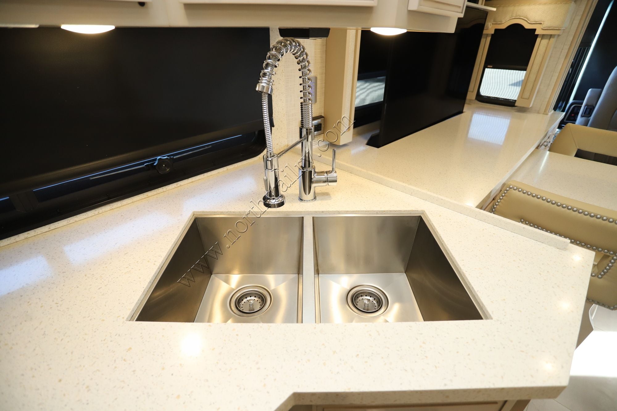 Used 2021 Newmar Ventana 3407 Class A  For Sale