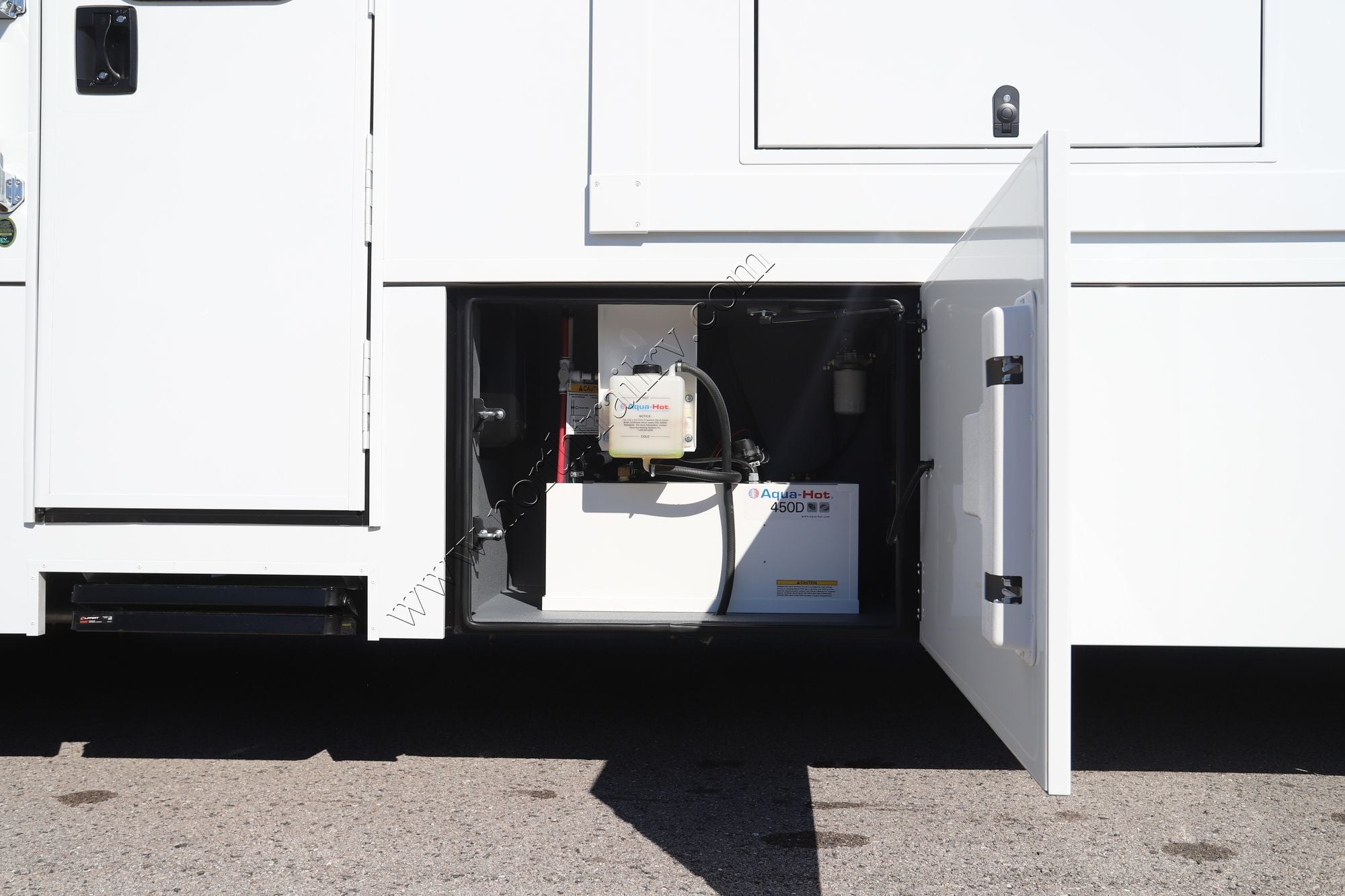 New 2026 Renegade Rv Explorer 40EBH Super C  For Sale