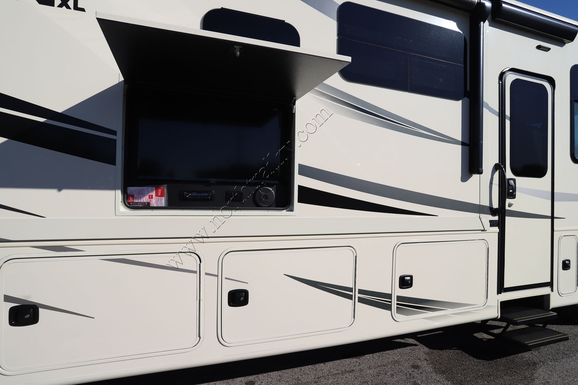 Used 2023 Entegra Vision  Xl 34G Class A  For Sale