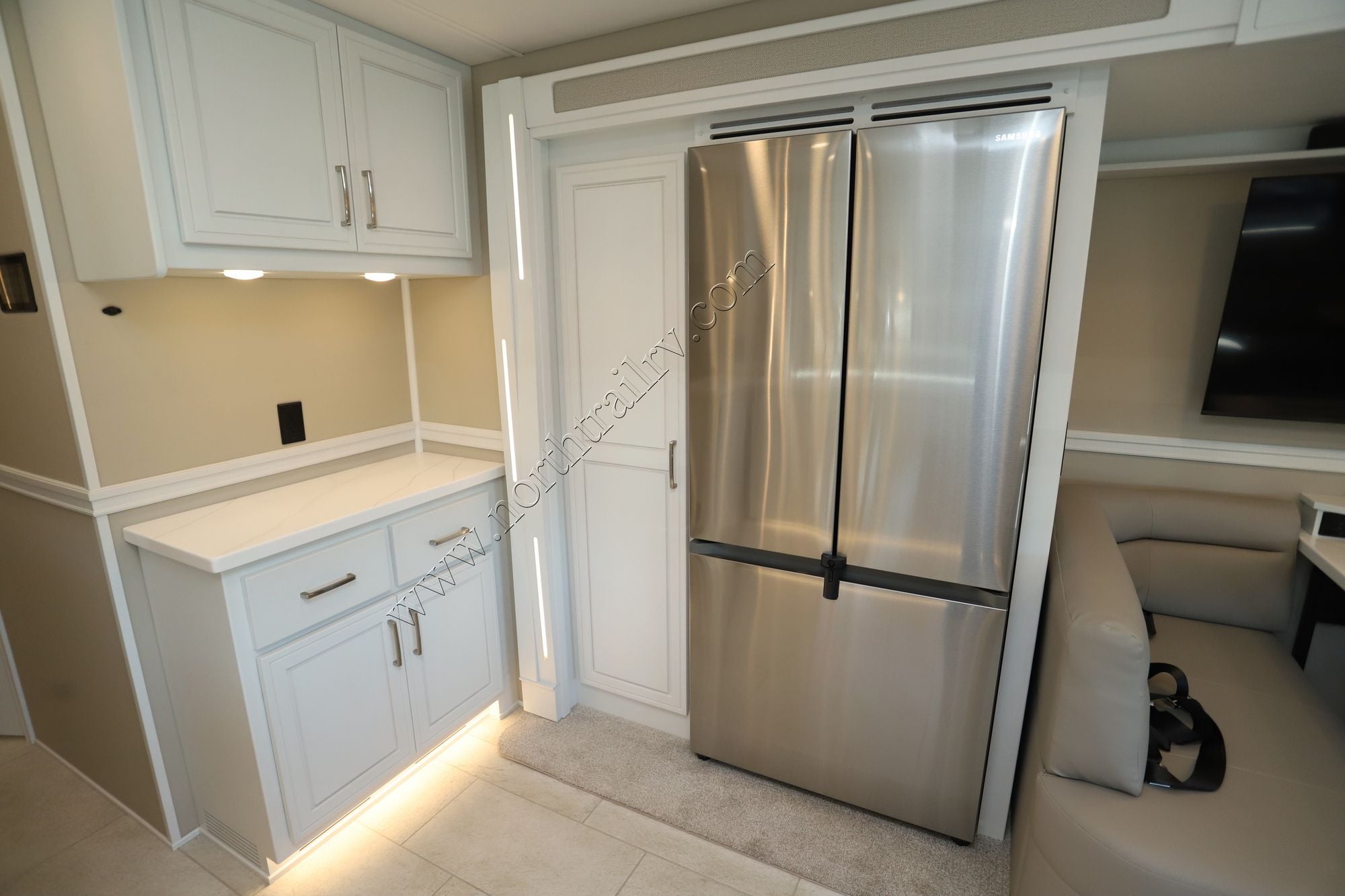 New 2026 Renegade Rv Explorer 40EBH Super C  For Sale