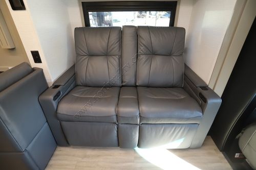 2026 Newmar Freedom Aire 2515