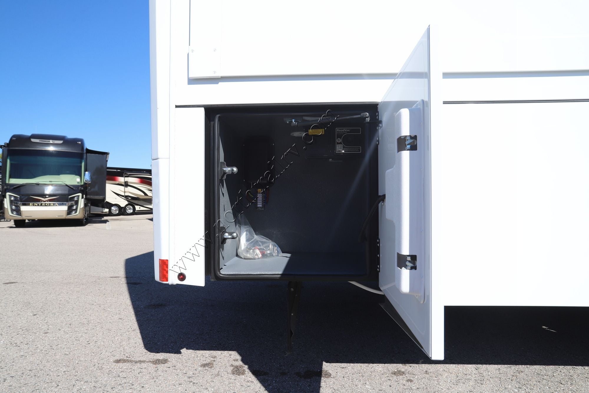 New 2026 Renegade Rv Explorer 40EBH Super C  For Sale