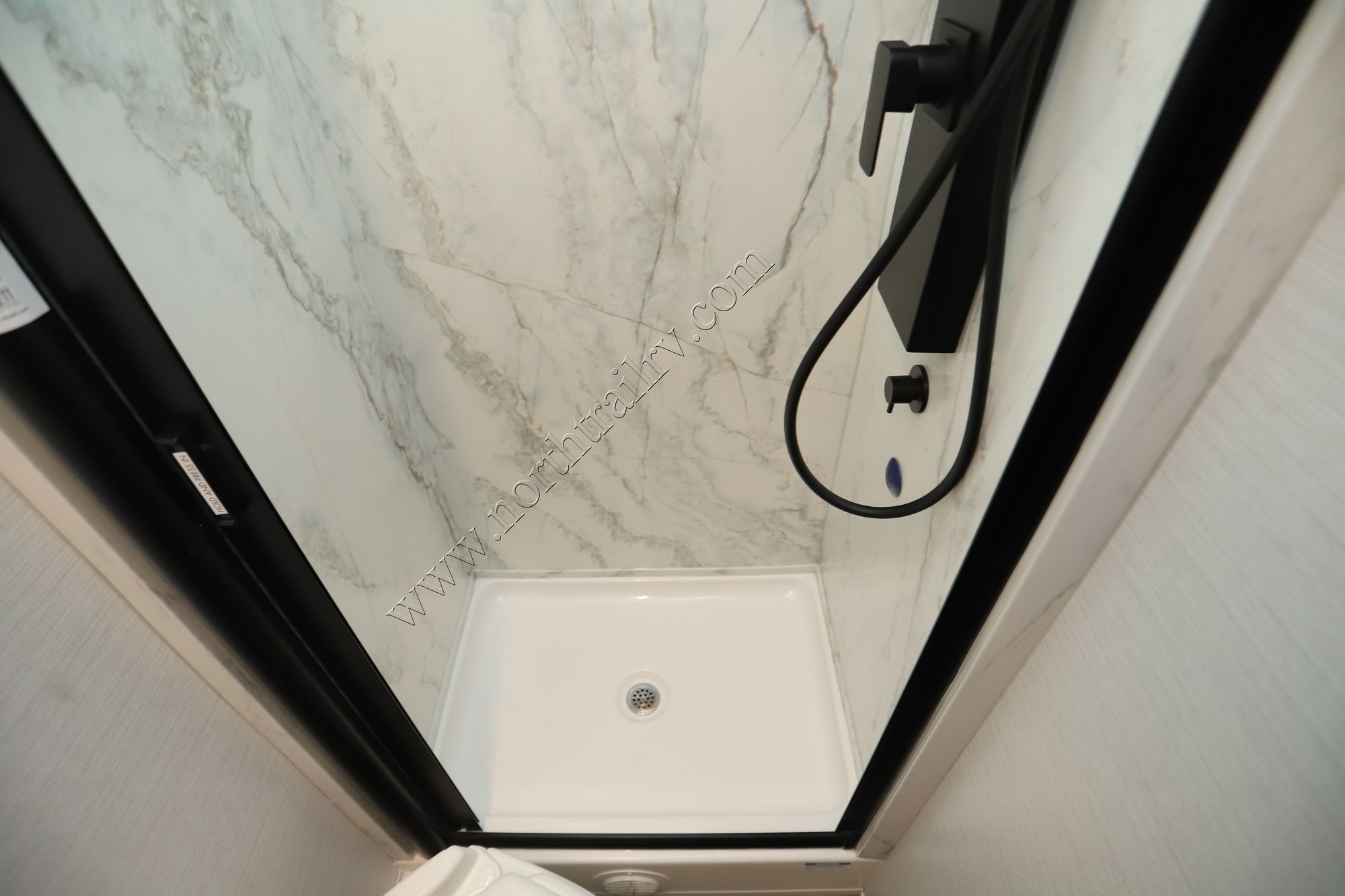 New 2026 Newmar Freedom Aire 2515 Class C  For Sale