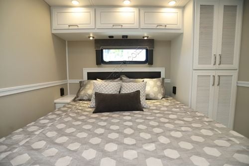 2026 Renegade Rv Explorer 40EBH