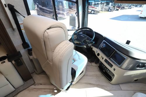 2022 Fleetwood Discovery 44S