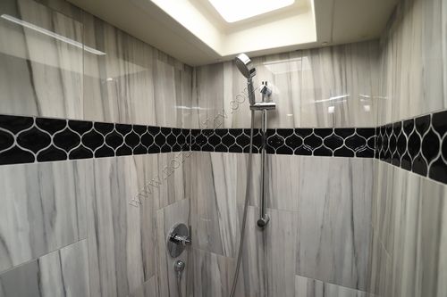 2022 Fleetwood Discovery 44S