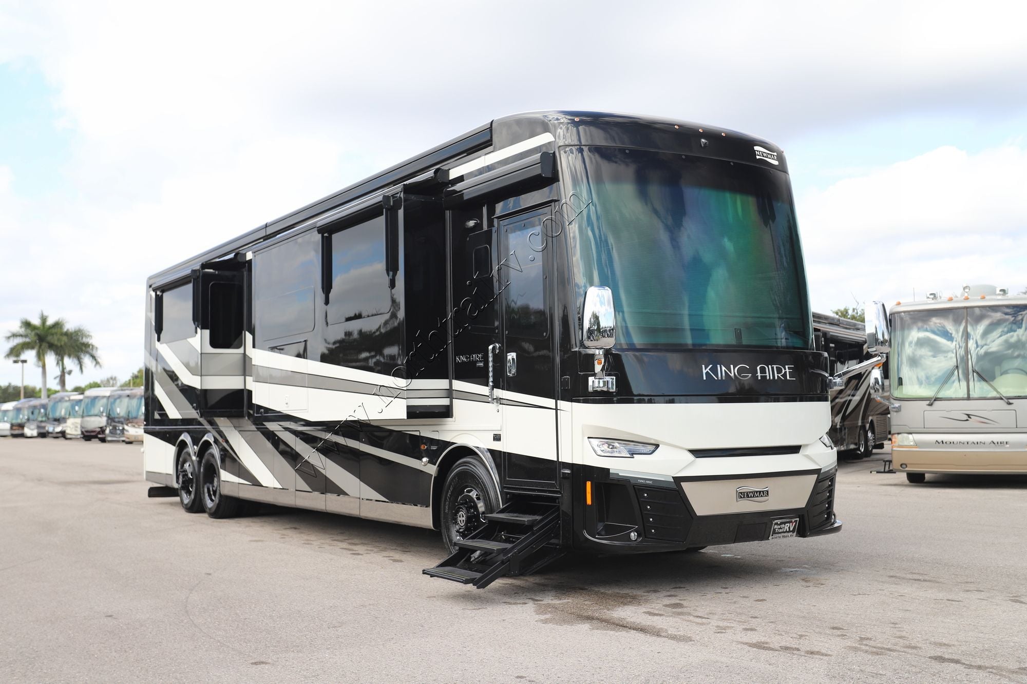 Used 2021 Newmar King Aire 4531 Class A  For Sale