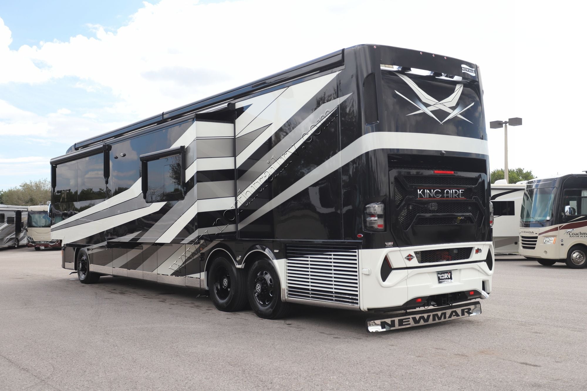 Used 2021 Newmar King Aire 4531 Class A  For Sale