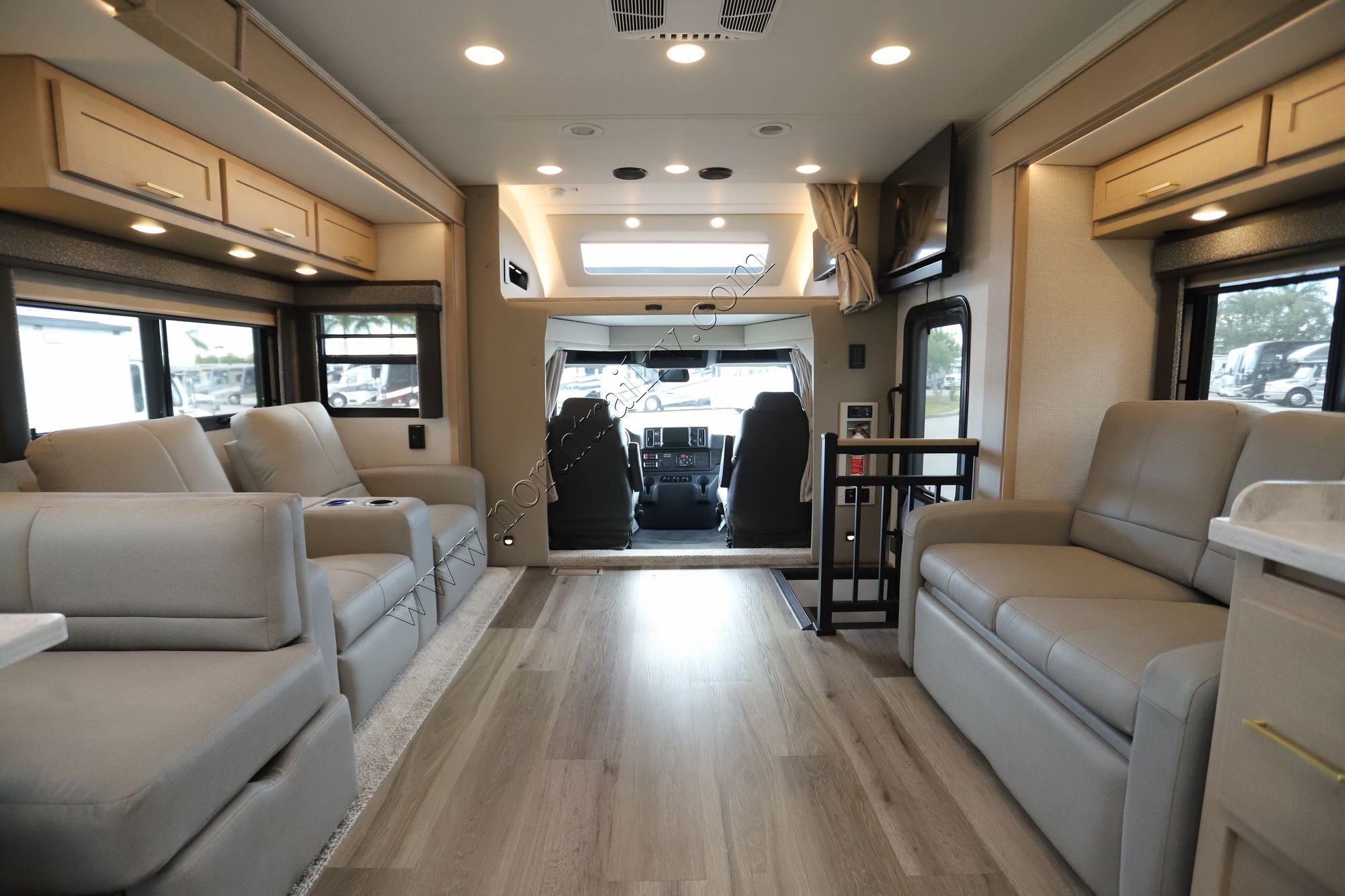 New 2026 Renegade Rv Valencia 39FW Super C  For Sale