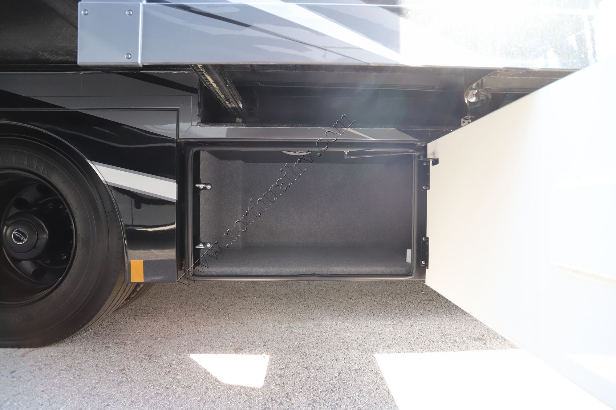 New 2026 Renegade Rv Valencia 39FW Super C  For Sale