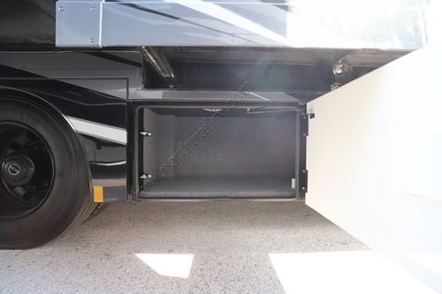 2026 Renegade Rv Valencia 39FW