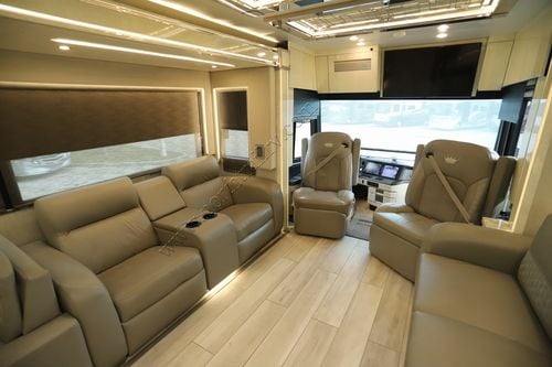 2021 Newmar King Aire 4531