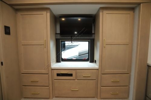 2026 Renegade Rv Valencia 39FW